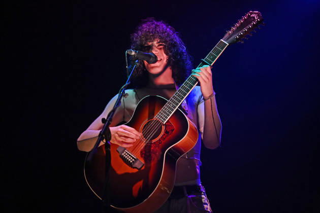 Jacob Alon performing at Roundhouse in London LONDON, ENGLAND - APRIL 18: Jacob Alon performing at Roundhouse, Chalk Farm on April 18, 2026 in London, England. CAP MAR MAR Great Britain Copyright: xMartinxHarris CapitalxPicturesx