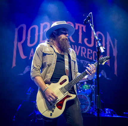 Robert Jon & The Wreck at Shepherds Bush Empire 18 04 26 American five-piece blues rock and Southern rock band from California, Robert Jon & The Wreck perform at O2 Shepherds Bush Empire in London on 18th April 2026. Robert Jon Burrison Lead vocals, guitar Andrew Espantman Drums, backing vocals Warren Murrel Bass guitar Henry James (Schneekluth) Lead guitar, vocals Jake Abernathie Keyboards, Credit:Zoran Veselinovic Avalon UK, London, O2 Shepherds Bush Empire  Copyright: xZoranxVeselinovicx xAvalonx 1092669176