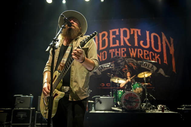 Robert Jon & The Wreck at Shepherds Bush Empire 18 04 26 American five-piece blues rock and Southern rock band from California, Robert Jon & The Wreck perform at O2 Shepherds Bush Empire in London on 18th April 2026. Robert Jon Burrison Lead vocals, guitar Andrew Espantman Drums, backing vocals Warren Murrel Bass guitar Henry James (Schneekluth) Lead guitar, vocals Jake Abernathie Keyboards, Credit:Zoran Veselinovic Avalon UK, London, O2 Shepherds Bush Empire  Copyright: xZoranxVeselinovicx xAvalonx 1092669206