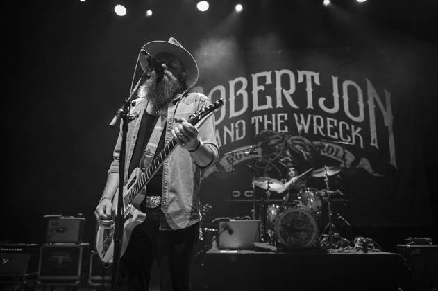 Robert Jon & The Wreck at Shepherds Bush Empire 18 04 26 American five-piece blues rock and Southern rock band from California, Robert Jon & The Wreck perform at O2 Shepherds Bush Empire in London on 18th April 2026. Image converted to black and white. Robert Jon Burrison Lead vocals, guitar Andrew Espantman Drums, backing vocals Warren Murrel Bass guitar Henry James (Schneekluth) Lead guitar, vocals Jake Abernathie Keyboards, Credit:Zoran Veselinovic Avalon UK, London, O2 Shepherds Bush Empire  Copyright: xZoranxVeselinovicx xAvalonx 1092669209
