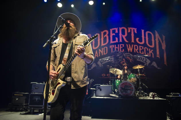 Robert Jon & The Wreck at Shepherds Bush Empire 18 04 26 American five-piece blues rock and Southern rock band from California, Robert Jon & The Wreck perform at O2 Shepherds Bush Empire in London on 18th April 2026. Robert Jon Burrison Lead vocals, guitar Andrew Espantman Drums, backing vocals Warren Murrel Bass guitar Henry James (Schneekluth) Lead guitar, vocals Jake Abernathie Keyboards, Credit:Zoran Veselinovic Avalon UK, London, O2 Shepherds Bush Empire  Copyright: xZoranxVeselinovicx xAvalonx 1092669229