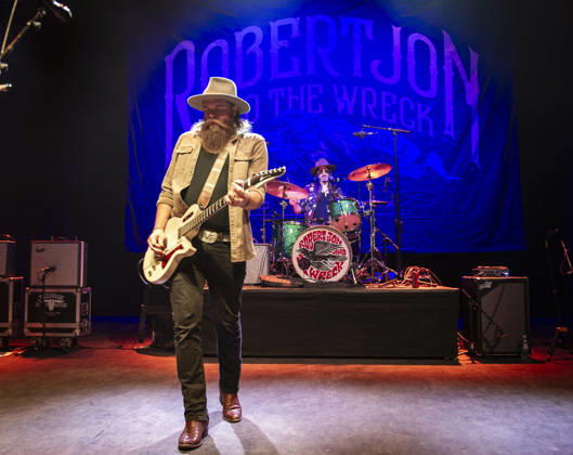 Robert Jon & The Wreck at Shepherds Bush Empire 18 04 26 American five-piece blues rock and Southern rock band from California, Robert Jon & The Wreck perform at O2 Shepherds Bush Empire in London on 18th April 2026. Robert Jon Burrison Lead vocals, guitar Andrew Espantman Drums, backing vocals Warren Murrel Bass guitar Henry James (Schneekluth) Lead guitar, vocals Jake Abernathie Keyboards, Credit:Zoran Veselinovic Avalon UK, London, O2 Shepherds Bush Empire  Copyright: xZoranxVeselinovicx xAvalonx 1092669365