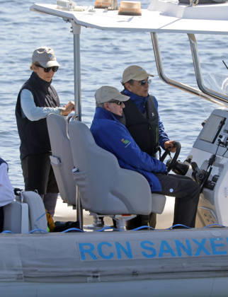 Don Juan Carlos and Infanta Elena ready to sail in the Xacobeo Sailing Trophy The King Emeritus and Infanta Elena set sail on the second day of the Xacobeo Sailing Trophy, on April 19, 2025, in Sanxenxo Pontevedra, Galicia, Spain SPORTS SAILING BOAT José Ramó Madrid Madrid Spain  Copyright: xJosÃ xRamonxHernandox 7452711