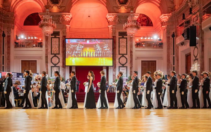 20260418 19. DAC Dancer against Cancer Ball WIEN, OESTERREICH - 18. APRIL: Eroeffnungskomitee der Tanzschule Rueff des 19. DaC Dancer against Cancer Galaballs in der Wiener Hofburg am 18. April 2026 in Wien, Oesterreich. 260418_SEPA_17_121 Copyright: xIsabellexOuvrardx SEPAxMedia
