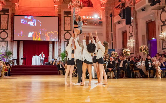 20260418 19. DAC Dancer against Cancer Ball WIEN, OESTERREICH - 18. APRIL: Showprogramm des 19. DaC Dancer against Cancer Galaballs in der Wiener Hofburg am 18. April 2026 in Wien, Oesterreich. in der Wiener Hofburg am 10. Mai 2025 in Wien, Oesterreich. 260418_SEPA_17_120 Copyright: xIsabellexOuvrardx SEPAxMedia