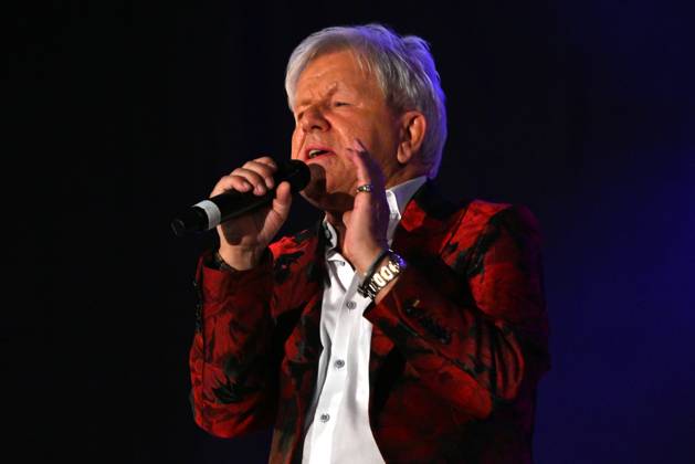 18.04.2026, Max Weidners Mia San Schlager 2.0, in der Festhalle Waldmünchen, Bayern, Deutschland (GER), im Bild: G. G. Anderson,