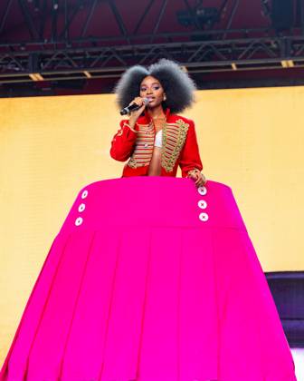 April 19, 2026, Indio, California, U.S: Singer FLOWEROVLOVE (JOYCE CISSE) during Coachella Valley Music and Arts Festival at Empire Polo Club in Indio, California Indio U.S  - ZUMAs135 20260419_zap_s135_007 Copyright: xDanielxDeSloverx