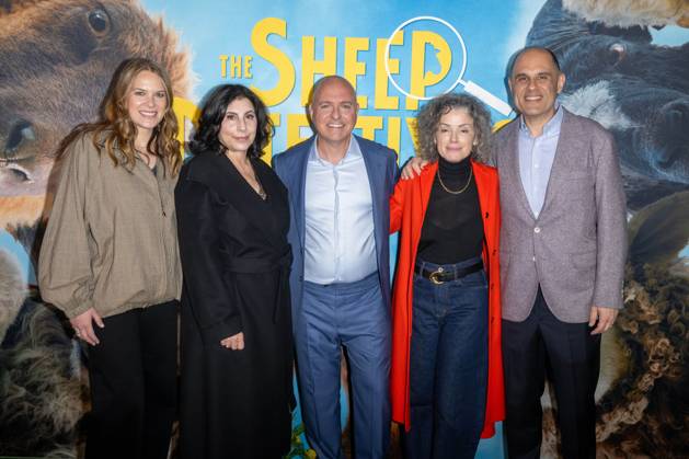 RECORD DATE NOT STATED Amazon MGM Studios "The Sheep Detectives" Premiere (NEW) Amazon MGM Studios The Sheep Detectives Premiere. April 19, 2026, New York, New York, USA: Sue Kroll, Kyle Balda, Courtenay Valenti and Craig Mazin attend The Sheep Detectives New York Premiere at Jazz at Lincoln Center on April 19, 2026 in New York City. (Credit: M10s TheNews2)(Foto: M10S Thenews2 imago images) Amazon MGM Studios "The Sheep Detectives" Premiere  Copyright: xM10sx