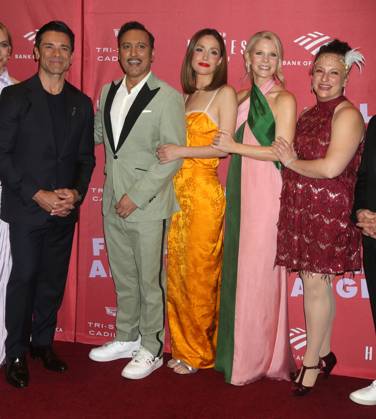 ˜Fallen Angels™ cast on opening night of their Broadway play at the Todd Haimes Theatre Featuring: Mark Consuelos, Aasif Mandvi, Rose Byrne, Kelli O Hara, Tracee Chimo Where: New York City, New York, United States When: 19 Apr 2026 Credit: Adam Nemser INSTARimages EDITORIAL USE ONLY. NOT FOR USE BY NEWSPAPERS BASED IN THE UK. Copyright: xADAMxNEMSERx instar55629270