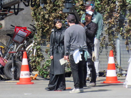 Wednesday Filming - Paris Jenna Ortega seen during the filming of Wednesday Season 3 directed by Tim Burton in Paris, France on April 20, 2026. Photo by ABACAPRESS.COM Paris Ile-de-France France  Copyright: xABACAx