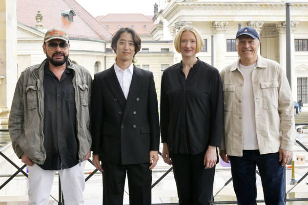 Marian Gold, Hayato Sumino, Joana Mallwitz und Joja Wendt beim Fototermin zum Classic Open Air 2026 auf dem Gendarmenmarkt. Berlin, 20.04.2026