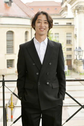 Hayato Sumino beim Fototermin zum Classic Open Air 2026 auf dem Gendarmenmarkt. Berlin, 20.04.2026