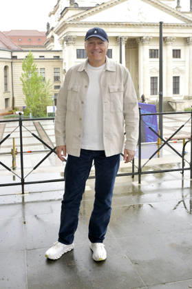 Joja Wendt beim Fototermin zum Classic Open Air 2026 auf dem Gendarmenmarkt. Berlin, 20.04.2026