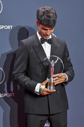 April 20, 2026, Madrid, Madrid, Spain: CARLOS ALCARAZ is the Laureus World Sportsman of the Year poses at the Laureus World Sports Awards Madrid 2026 at GaleroÂ¼Ã‚Â­a de Cristal on April 20, 2026 in Madrid, Spain. Madrid Spain  - ZUMAc312 20260420_zsp_c312_186 Copyright: xOscarxManuelxSanchezx