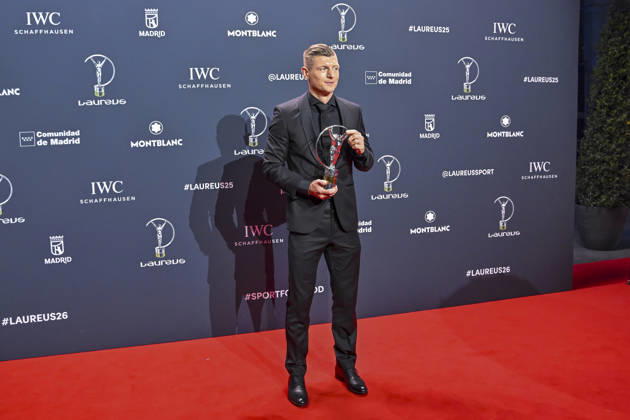 April 20, 2026, Madrid, Madrid, Spain: TONI KROOS receives the Laureus Sporting Inspiration Award poses at the Laureus World Sports Awards Madrid 2026 at GaleroÂ¼Ã‚Â­a de Cristal on April 20, 2026 in Madrid, Spain. Madrid Spain  - ZUMAc312 20260420_zsp_c312_230 Copyright: xOscarxManuelxSanchezx