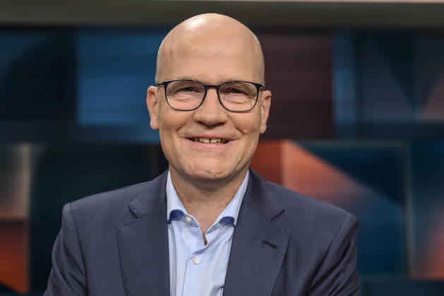 im Bild v.l.: Ralph Brinkhaus (CDU): Bundestagsabgeordneter und Vorsitzender der Unions- Arbeitsgruppe für Digitales und Staatsmodernisierung, GER, Berlin, hart aber fair - Polittalk, TV, Format, mit Moderator - Louis Klamroth, Das Erste, Das Thema: Tankrabatt und 1000-Euro-Prämie: Was hilft und wer zahlt?, 20.04.2026, Copyright: HMBxMedia UwexKoch