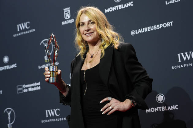 Nadia ComÄƒneci receives Lifetime Achievement Award 50 years on from the first Perfect 10 in Olympics history during the 2026 Laureus World Sport Awards. April 20,2026. (202604201460)