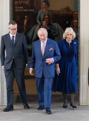 April 20, 2026, London, England, United Kingdom: King CHARLES III and Queen CAMILLA visit The KingÃ¢â‚¬â ¢s Gallery in London to see the Ã¢â‚¬oeQueen Elizabeth II: Her Life in StyleÃ¢â‚¬Â exhibition - the largest and most comprehensive presentation of The late QueenÃ¢â‚¬â ¢s fashion ever mounted. London United Kingdom  - ZUMAs262 20260420_zip_s262_051 Copyright: xTayfunxSalcix