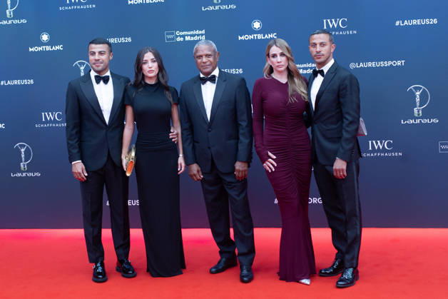 April 20, 2026, Madrid, Spain: Former Brazilian player Mazinho flanked by his sons Rafinha (L) and Thiago Alcantara (R) attends the Laureus World Sports Awards Madrid 2026 Madrid Spain - ZUMAs197 20260420_aaa_s197_279 Copyright: xDavidxCanalesx