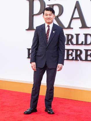 April 20, 2026, Bronx, New York, USA: Ronny Chieng attends world premiere of The Devil Wears Prada at Lincoln Center in New York, NY on April 20, 2026. Bronx USA  - ZUMAr339 20260420_znp_r339_064 Copyright: xLevxRadinx