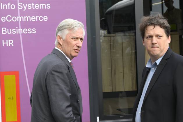 Interregional Royal Visit to WalloniaFlanders 2026 LOUVAIN - LA-NEUVE, BELGIUM - APRIL 21: King Philippe of Belgium pictured with Fabien Pinckaers (CEO Odoo) visiting Odoo during the first Interregional Royal Visit to WalloniaFlanders on April 21, 2026 in Louvain - La-Neuve, Belgium, 21 04 2026 Louvain - La-Neuve Belgium  Copyright: xPhilipxReynaersx