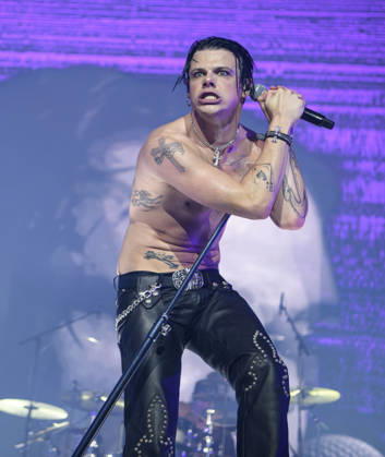 Yungblud performing live as part of his Idols - The World Tour at the OVO Hydro, Glasgow, Scotland, UK, 20 April 2026. Yungblud performing live at the OVO Hydro, Glasgow, Scotland, UK, 20 April 2026, Credit:Duncan Bryceland Avalon UK, Scotland, Glasgow, OVO Hydro, Glasgow, Scotland, UK Copyright: xDuncanxBrycelandx xAvalonx 1093247648