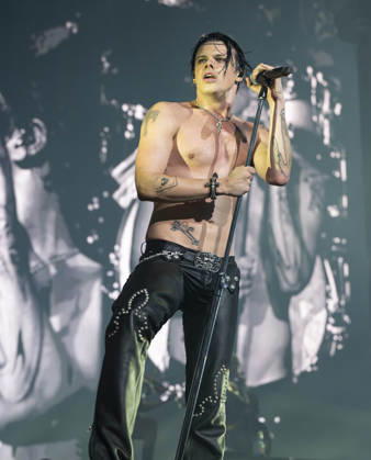 Yungblud performing live as part of his Idols - The World Tour at the OVO Hydro, Glasgow, Scotland, UK, 20 April 2026. Yungblud performing live at the OVO Hydro, Glasgow, Scotland, UK, 20 April 2026, Credit:Duncan Bryceland Avalon UK, Scotland, Glasgow, OVO Hydro, Glasgow, Scotland, UK Copyright: xDuncanxBrycelandx xAvalonx 1093247982