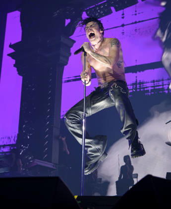 Yungblud performing live as part of his Idols - The World Tour at the OVO Hydro, Glasgow, Scotland, UK, 20 April 2026. Yungblud performing live at the OVO Hydro, Glasgow, Scotland, UK, 20 April 2026, Credit:Duncan Bryceland Avalon UK, Scotland, Glasgow, OVO Hydro, Glasgow, Scotland, UK Copyright: xDuncanxBrycelandx xAvalonx 1093248261
