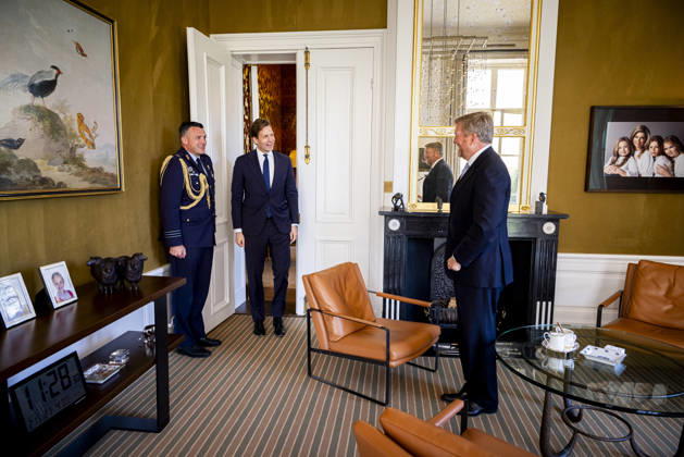 21-04-2026 Palace King Willem-Alexander during a meeting with Minister Vincent Karremans van Infrastructuur en Waterstaatat palace Huis ten Bosch in The Hague. Â  Copyright: xPPEx