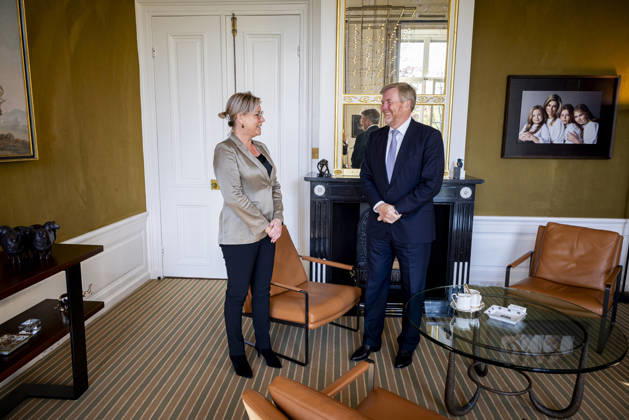 21-04-2026 Palace King Willem-Alexander during a meeting with Minister Rianne Letschert van Onderwijs, Cultuur en Wetenschap at palace Huis ten Bosch in The Hague. Â  Copyright: xPPEx
