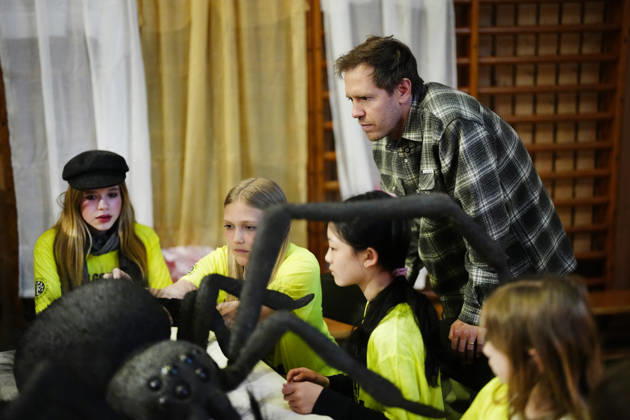 GÖTEBORG, SWEDEN 20260420 Formula 1 World Champion Sebastian Vettel visits Lilla Samskolan where students will show their environmental work Sebastian Vettel is in Gothenburg to receive The Perfect World Foundation Award GÖTEBORG SWEDEN x9200x  Copyright: xBjörnxLarssonxRosvall TTx SEBASTIAN VETTEL 9ZX-ioigFzk