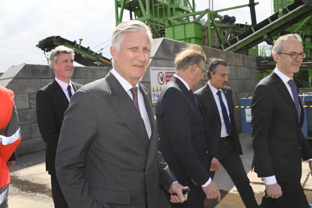 Interregional Royal Visit to WalloniaFlanders 2026 FARCIENNES, BELGIUM - APRIL 21: King Philippe of Belgium pictured visiting DEME Environnement during the first Interregional Royal Visit to WalloniaFlanders on April 21, 2026 in Farciennes, Belgium, 21 04 2026 Farciennes Belgium  Copyright: xPhilipxReynaersx