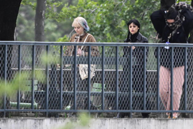 Wednesday Filming - Paris Jenna Ortega, Emma Myers on the set of Season 3 of the series Wednesday, in Paris. Paris, France on April 21, 2026. Photo by Florian Poitout ABACAPRESS.COM Paris Ile-de-France France  Copyright: xPoitoutxFlorian ABACAx