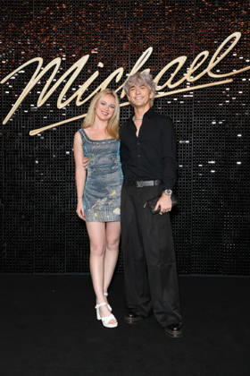 April 21, 2026: ASH HODGKINSON (R) attends the Sydney Premiere of Michael at Hoyts Entertainment Quarter on April 21, 2026 in Sydney, Australia  - ZUMAa155 20260421_aaa_a155_021 Copyright: xChristopherxKhouryx