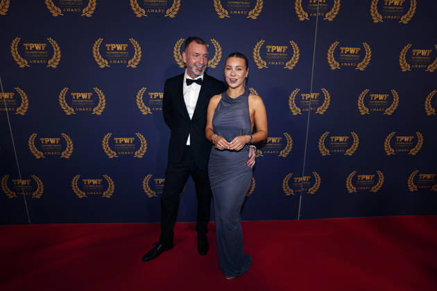 GÖTEBORG, SWEDEN 20260421 Anders Vesterlund and TherÃ se Lindgren arrive at The Perfect World Foundation Award gala at the Stock Exchange in Gothenburg GÖTEBORG SWEDEN x9200x  Copyright: xBjörnxLarssonxRosvall TTx THE PERFECT WORLD FOUNDATION AWARD 2026 yifwSgH4mGg