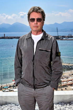 Jean Michel Jarre, during the photocall on the terrace of the JW Marriott Cannes during the 2nd edition of the WAIFF World A I Film Festival in Cannes, on April 21, 2026, an unprecedented event dedicated to the interactions between new technologies and cinematographic and audiovisual creation The World AI Film Festival WAiFF relies on a team of visionary leaders and pioneering organizations, united by a common mission to unleash the creative potential of artificial intelligence in the service of cinema, while respecting the ethics and rights of creators Marco Landi, former Chairman of Apple and a leading figure in the field of artificial intelligence, is the festivals founder and main supporter. He is followed by the Alpes Maritimes depart  Copyright: xBrunoxBebertx xBestimagexBrunoxBebertx xBestimagex