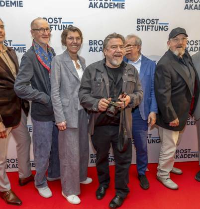 ABB 4VONHIER- Peter Lohmeyer (Schauspieler), Betina Bötinger Boettinger (Moderatorin),), Armin Rohde (Schauspieler), Joachim Krol (Schauspieler), Dietmar Bär Baer (Schauspieler zu Gast auf dem roten Teppich bei der WDR TV Film Premiere Vier von Hier in der Lichtburg, Kinopremiere in Essen am 21.94.2026