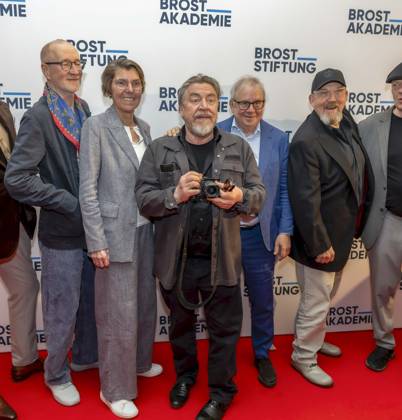 ABB 4VONHIER- Peter Lohmeyer (Schauspieler), Betina Bötinger Boettinger (Moderatorin),), Armin Rohde (Schauspieler), Joachim Krol (Schauspieler), Dietmar Bär Baer (Schauspieler zu Gast auf dem roten Teppich bei der WDR TV Film Premiere Vier von Hier in der Lichtburg, Kinopremiere in Essen am 21.94.2026