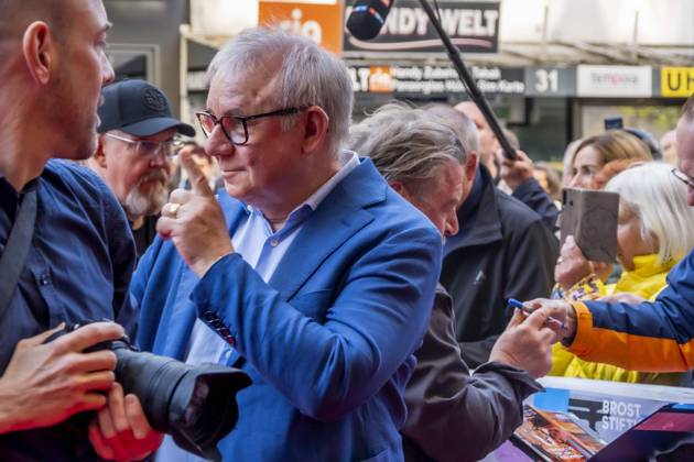 ABB 4VONHIER- Joachim Krol (Schauspieler) zu Gast auf dem roten Teppich bei der WDR TV Film Premiere Vier von Hier in der Lichtburg, Kinopremiere in Essen am 21.94.2026