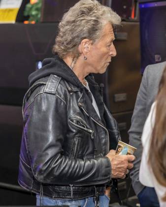 ABB MAFFAYBUCH - Peter Maffay bei der Vorstellung Kinderbuchveroeffentlichung Der unerwuenschte Gast von Hendrikje Balsmeyer,mit einem Vorwort von Peter Maffay im Music Store Koeln am 21.02.2026 in Koeln