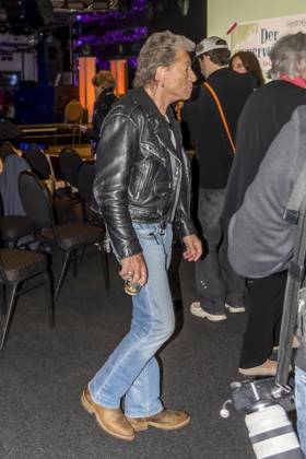 ABB MAFFAYBUCH - Peter Maffay bei der Vorstellung Kinderbuchveroeffentlichung Der unerwuenschte Gast von Hendrikje Balsmeyer,mit einem Vorwort von Peter Maffay im Music Store Koeln am 21.02.2026 in Koeln