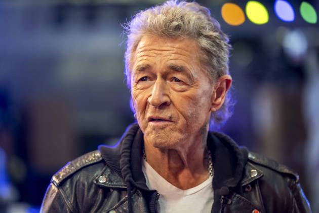 ABB MAFFAYBUCH - Peter Maffay bei der Vorstellung Kinderbuchveroeffentlichung Der unerwuenschte Gast von Hendrikje Balsmeyer,mit einem Vorwort von Peter Maffay im Music Store Koeln am 21.02.2026 in Koeln