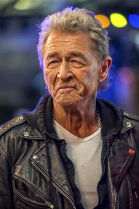 ABB MAFFAYBUCH - Peter Maffay bei der Vorstellung Kinderbuchveroeffentlichung Der unerwuenschte Gast von Hendrikje Balsmeyer,mit einem Vorwort von Peter Maffay im Music Store Koeln am 21.02.2026 in Koeln