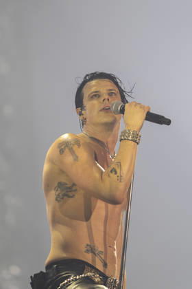 Yungblud performs live at Utilita Arena in Newcastle, UK, 21 April 2026 Yungblud performs live at Utilita Arena in Newcastle, UK, 21 April 2026., Credit:David Wala Avalon England, Tyne and Wear, Newcastle upopn Tyne  Copyright: xDavidxWalax xAvalonx 1093405164