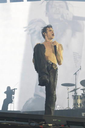Yungblud performs live at Utilita Arena in Newcastle, UK, 21 April 2026 Yungblud performs live at Utilita Arena in Newcastle, UK, 21 April 2026., Credit:David Wala Avalon England, Tyne and Wear, Newcastle upopn Tyne  Copyright: xDavidxWalax xAvalonx 1093405208