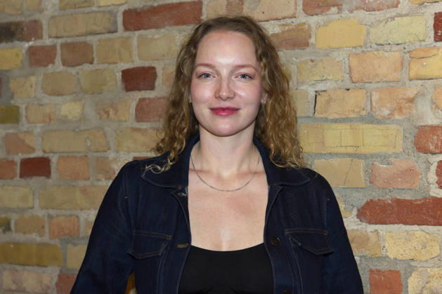 Nachbeben , Premiere im Kino in der Kulturbrauerei, Berlin, 22.04.2026 Regisseurin Zinnini Elkington, NACHBEBEN (Kinostart: 07.05.2026), Photo Call zur Berlin-Premiere, Kino in der Kulturbrauerei, Berlin, 22.04.2026 Berlin Kino in der Kulturbrauerei Deutschland, germany Copyright: xChristianxBehringx