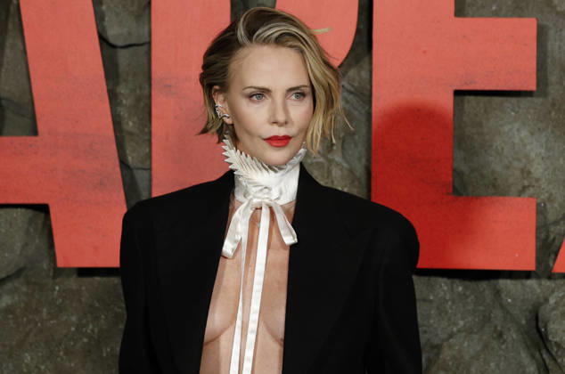Charlize Theron arrives on the red carpet at Netflix s APEX New York Premiere at The Paris Theater on Wednesday, April 22, 2026 in New York City.  NYP20260422217 JohnxAngelillo