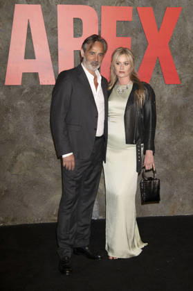 Baltasar Kormakur und Sunneva Asa Weisshappel bei der Premiere des Netflix-Films Apex im Paris Theatre. New York, 22.04.2026