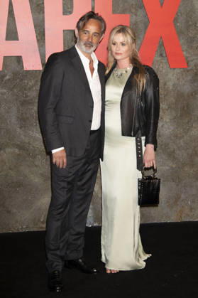 Baltasar Kormakur und Sunneva Asa Weisshappel bei der Premiere des Netflix-Films Apex im Paris Theatre. New York, 22.04.2026