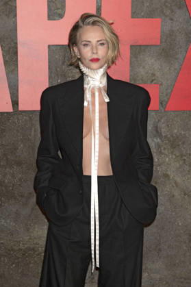 Charlize Theron bei der Premiere des Netflix-Films Apex im Paris Theatre. New York, 22.04.2026